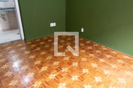 Casa à venda com 350m², 3 quartos e 4 vagasSUITE