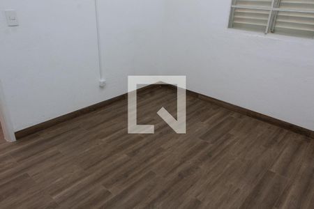 Casa à venda com 350m², 3 quartos e 4 vagasQUARTO EDÍCULA