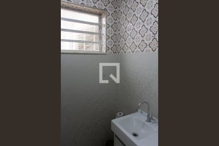 Casa à venda com 350m², 3 quartos e 4 vagasLAVABO PISO SUPERIOR