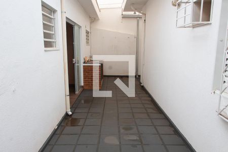 Casa à venda com 350m², 3 quartos e 4 vagasÁREA EXTERNA FUNDOS