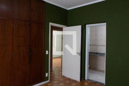 Casa à venda com 350m², 3 quartos e 4 vagasSUITE