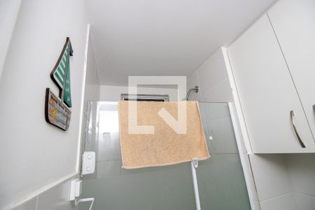 Apartamento à venda com 49m², 2 quartos e 1 vaga Apartamento à venda com 49m², 2 quartos e 1 vagaBanheiro