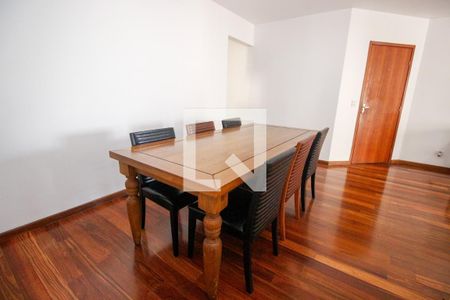 Sala de apartamento para alugar com 3 quartos, 110m² em Chácara Agrindus, Taboão da Serra