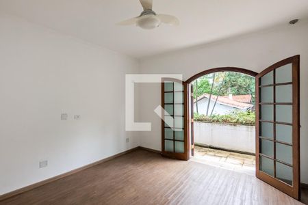 Casa para alugar com 800m², 6 quartos e 4 vagas Casa para alugar com 800m², 6 quartos e 4 vagasQuarto 1