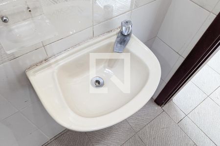Casa para alugar com 800m², 6 quartos e 4 vagas Casa para alugar com 800m², 6 quartos e 4 vagasLavabo da churrasqueira