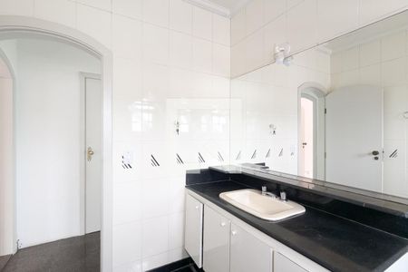Casa para alugar com 800m², 6 quartos e 4 vagas Casa para alugar com 800m², 6 quartos e 4 vagasBanheiro