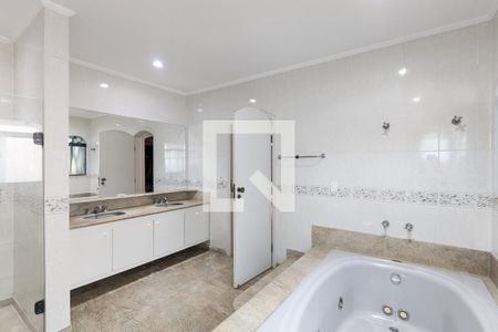 Casa para alugar com 800m², 6 quartos e 4 vagas Casa para alugar com 800m², 6 quartos e 4 vagasSuíte 3