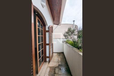 Casa para alugar com 800m², 6 quartos e 4 vagas Casa para alugar com 800m², 6 quartos e 4 vagasVaranda da suíte 4