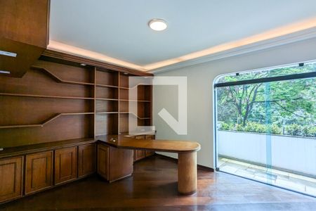 Casa para alugar com 800m², 6 quartos e 4 vagas Casa para alugar com 800m², 6 quartos e 4 vagasHome office
