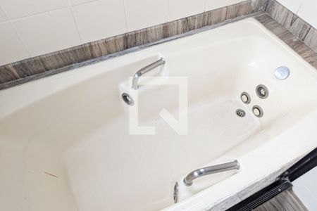 Casa para alugar com 800m², 6 quartos e 4 vagas Casa para alugar com 800m², 6 quartos e 4 vagasBanheiro da suíte 4