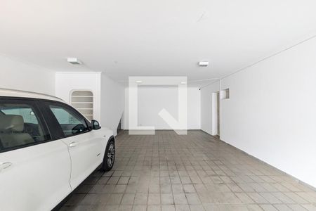 Casa para alugar com 800m², 6 quartos e 4 vagas Casa para alugar com 800m², 6 quartos e 4 vagasGaragem