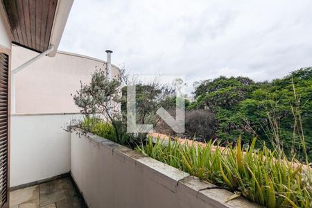 Casa para alugar com 800m², 6 quartos e 4 vagas Casa para alugar com 800m², 6 quartos e 4 vagasVaranda da suíte 4