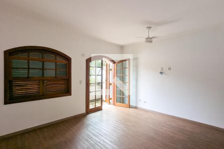 Casa para alugar com 800m², 6 quartos e 4 vagas Casa para alugar com 800m², 6 quartos e 4 vagasSuíte 3