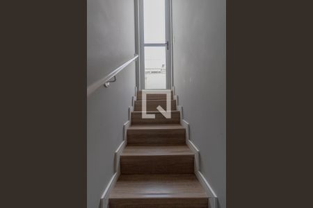 Apartamento para alugar com 94m², 2 quartos e 1 vagaEscada