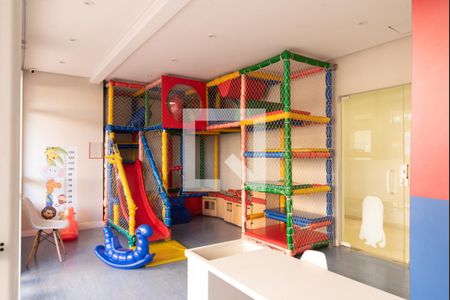 Apartamento à venda com 137m², 4 quartos e 2 vagasBrinquedoteca