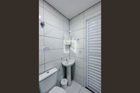 Banheiro de kitnet/studio para alugar com 1 quarto, 24m² em Ipiranga, São Paulo