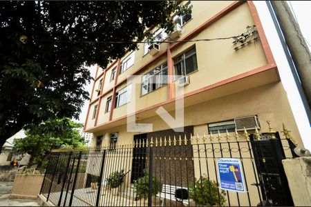 Apartamento para alugar com 66m², 2 quartos e 1 vaga Apartamento para alugar com 66m², 2 quartos e 1 vagaFachada