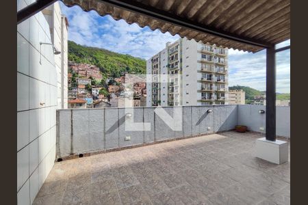 Apartamento à venda com 137m², 2 quartos e 1 vagaTerraço
