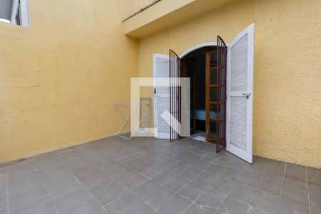 Casa para alugar com 90m², 2 quartos e 3 vagas Casa para alugar com 90m², 2 quartos e 3 vagasVaranda