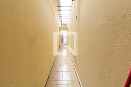 Corredor de casa para alugar com 2 quartos, 90m² em Vila Buenos Aires, São Paulo