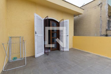 Casa para alugar com 90m², 2 quartos e 3 vagas Casa para alugar com 90m², 2 quartos e 3 vagasVaranda