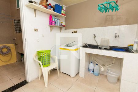 Casa para alugar com 90m², 2 quartos e 3 vagas Casa para alugar com 90m², 2 quartos e 3 vagasÁrea de Serviço