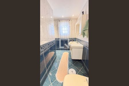 Casa à venda com 193m², 2 quartos e 2 vagas Casa à venda com 193m², 2 quartos e 2 vagasBanheiro da Suíte