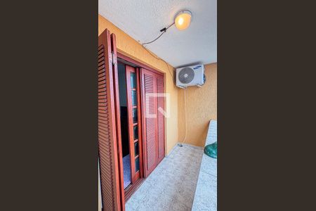 Casa à venda com 193m², 2 quartos e 2 vagas Casa à venda com 193m², 2 quartos e 2 vagasVaranda da Suíte