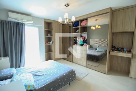 Casa à venda com 146m², 3 quartos e 3 vagas Casa à venda com 146m², 3 quartos e 3 vagasQuarto