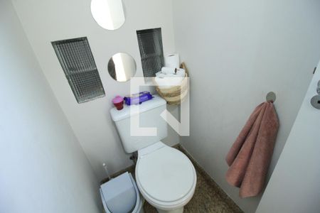 Casa à venda com 146m², 3 quartos e 3 vagas Casa à venda com 146m², 3 quartos e 3 vagasBanheiro 4