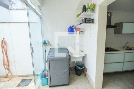 Casa à venda com 146m², 3 quartos e 3 vagas Casa à venda com 146m², 3 quartos e 3 vagasÁrea de Serviço