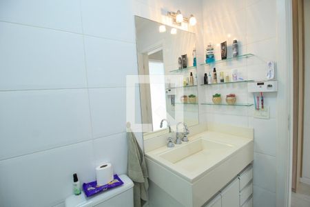 Casa à venda com 146m², 3 quartos e 3 vagas Casa à venda com 146m², 3 quartos e 3 vagasbanheiro/Quarto