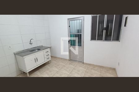 Sala/Cozinha de apartamento para alugar com 2 quartos, 40m² em Jardim Record, Taboão da Serra
