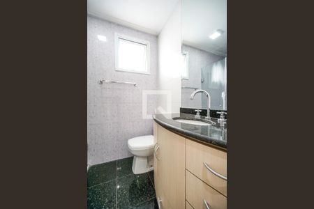 Apartamento à venda com 108m², 3 quartos e 3 vagasBanheiro social