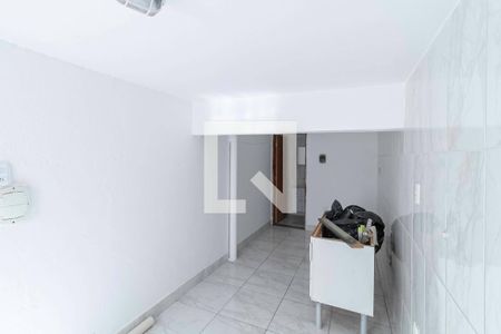 Casa à venda com 240m², 2 quartos e 3 vagas Casa à venda com 240m², 2 quartos e 3 vagasÁrea de Serviço