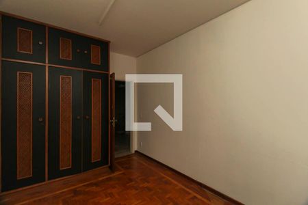Casa à venda com 313m², 4 quartos e 3 vagasQuarto 2