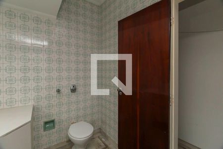 Casa à venda com 313m², 4 quartos e 3 vagasBanheiro da Suíte