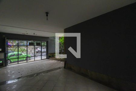 Casa à venda com 313m², 4 quartos e 3 vagasGaragem