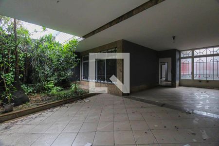 Casa à venda com 313m², 4 quartos e 3 vagasGaragem