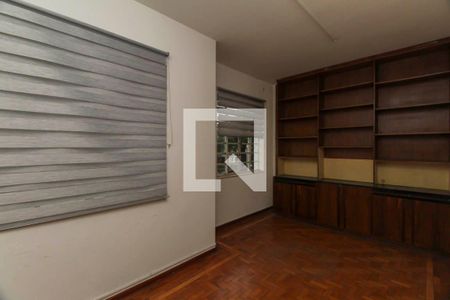 Casa à venda com 313m², 4 quartos e 3 vagasQuarto 1