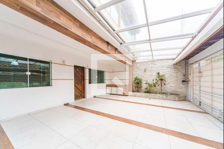 Garagem de casa para alugar com 3 quartos, 180m² em Vila Pires, Santo André