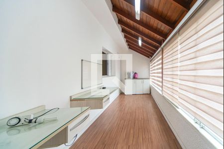 Casa para alugar com 180m², 3 quartos e 2 vagas Casa para alugar com 180m², 3 quartos e 2 vagasVaranda 2 e Escritório