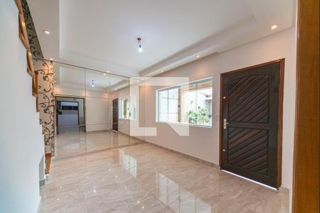 Casa para alugar com 3 quartos, 180m² em Vila Pires, Santo André