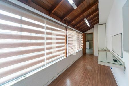 Casa para alugar com 180m², 3 quartos e 2 vagas Casa para alugar com 180m², 3 quartos e 2 vagasVaranda 2 e Escritório