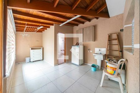 Varanda e Área de Serviço de casa para alugar com 3 quartos, 180m² em Vila Pires, Santo André