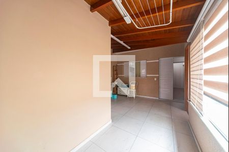Casa para alugar com 180m², 3 quartos e 2 vagas Casa para alugar com 180m², 3 quartos e 2 vagasVaranda e Área de Serviço