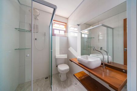 Casa para alugar com 180m², 3 quartos e 2 vagas Casa para alugar com 180m², 3 quartos e 2 vagasBanheiro da Varanda e Área de Serviço