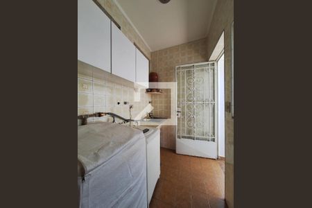 Casa à venda com 240m², 3 quartos e 3 vagasÁrea de Serviço