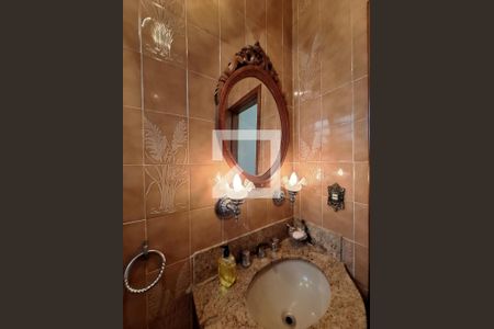 Casa à venda com 240m², 3 quartos e 3 vagasLavabo