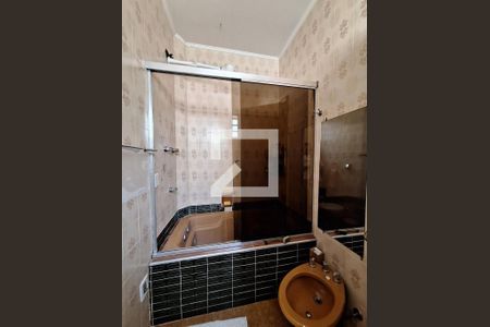 Casa à venda com 240m², 3 quartos e 3 vagasBanheiro Quarto 3